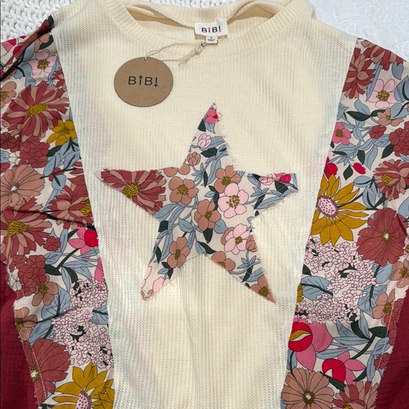 Floral Star Patchwork Sweater - Picture 4 of 5